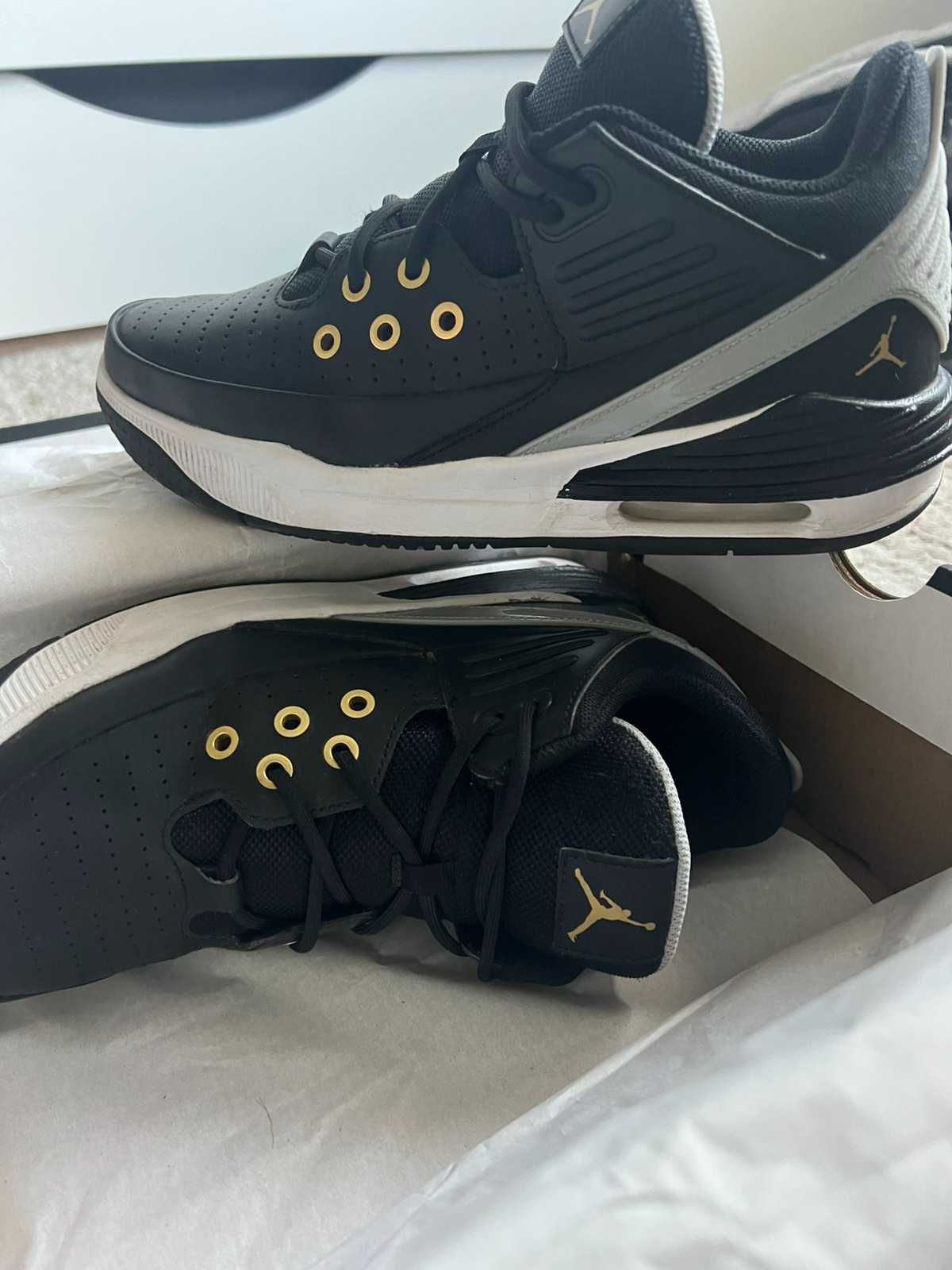 Кецове Jordan Max Aura 5