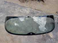Задно стъкло(багажник)за Пежо-308(хечбек).