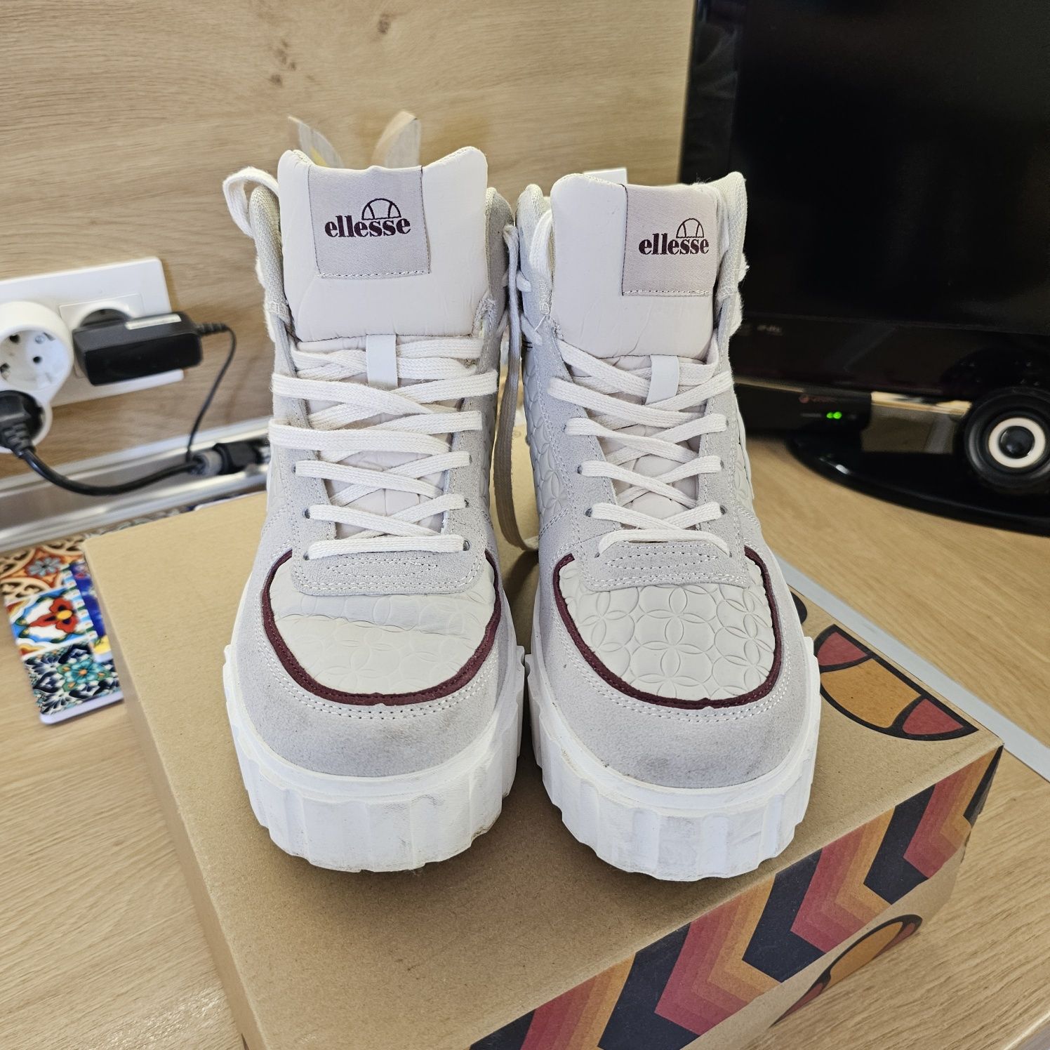 Дамски кецове Ellesse промо