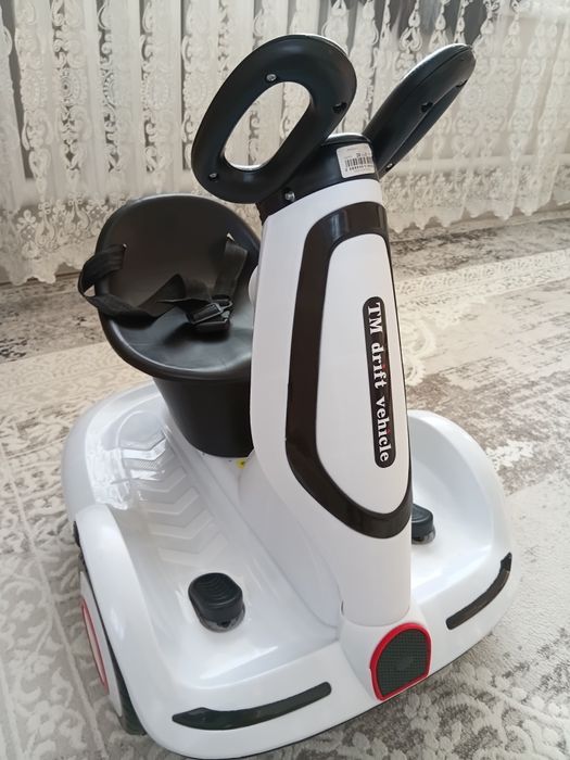 Детская машинка новая