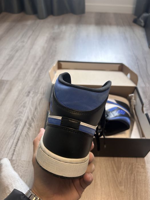 Air Jordan 1 Mid - 42,5 номер Оригинални!