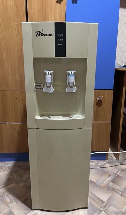 Кулер для воды Bona