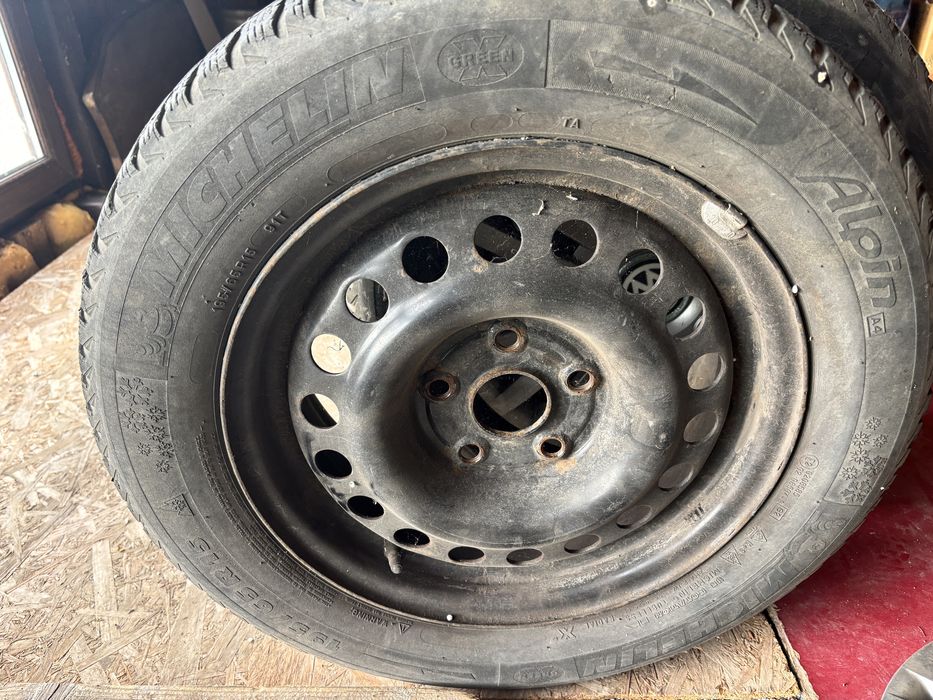 Jante tabla 15”+ capace originale VW + roti vara
