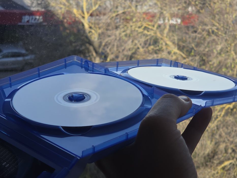 Uncharted 4 si Uncharted The Lost Lagacy