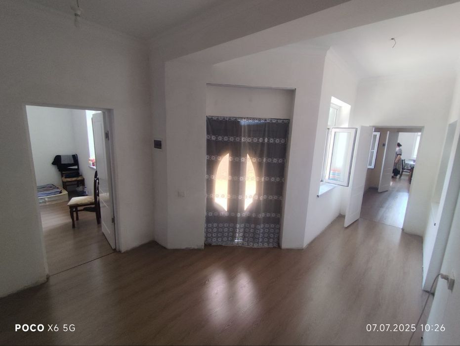 Продаётся участок 3 соток 4 комнат на против Парка янги Узбекистон