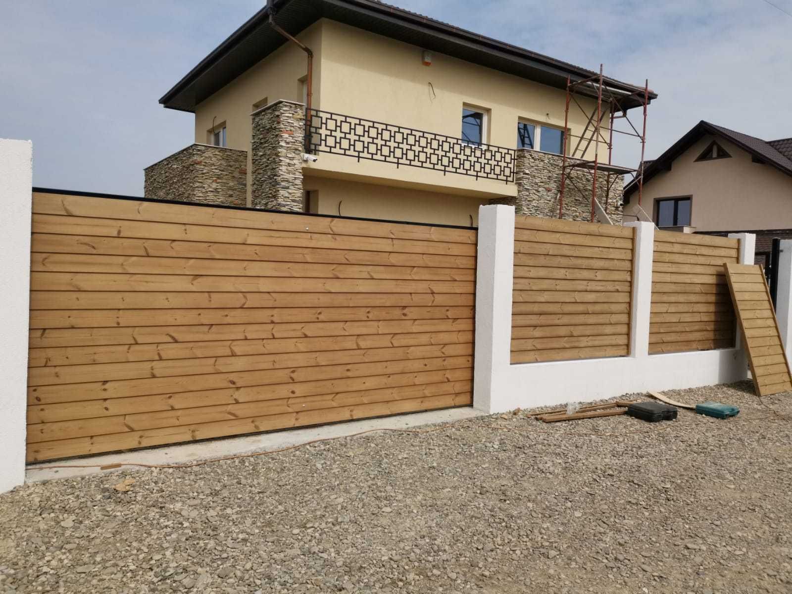 Gard din lemn  ,panouri de gard