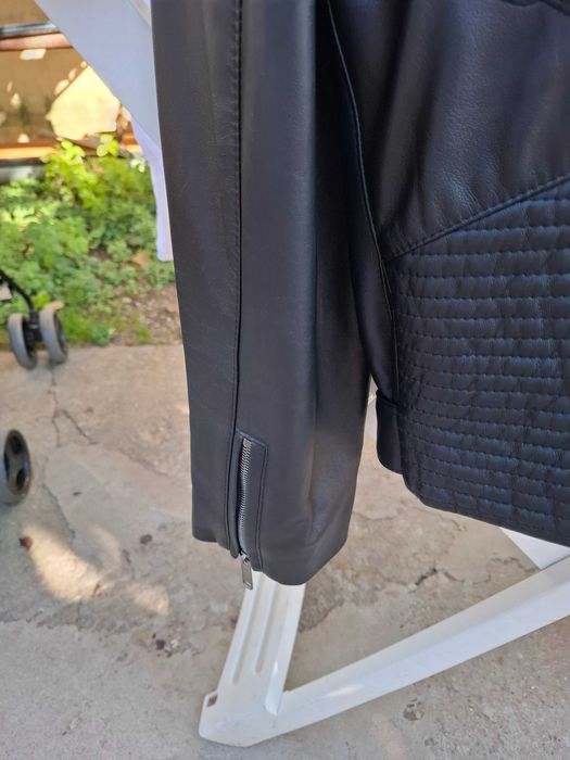 Vând Jacheta de piele de motociclist