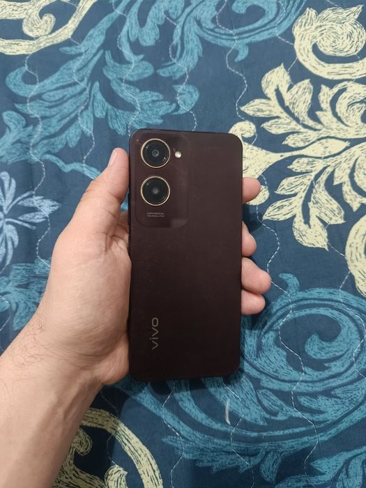 Vivo Y18 12/128Gb Gray Igravoy Holati Yaxshi Zor 4G 2024 Otlichniy