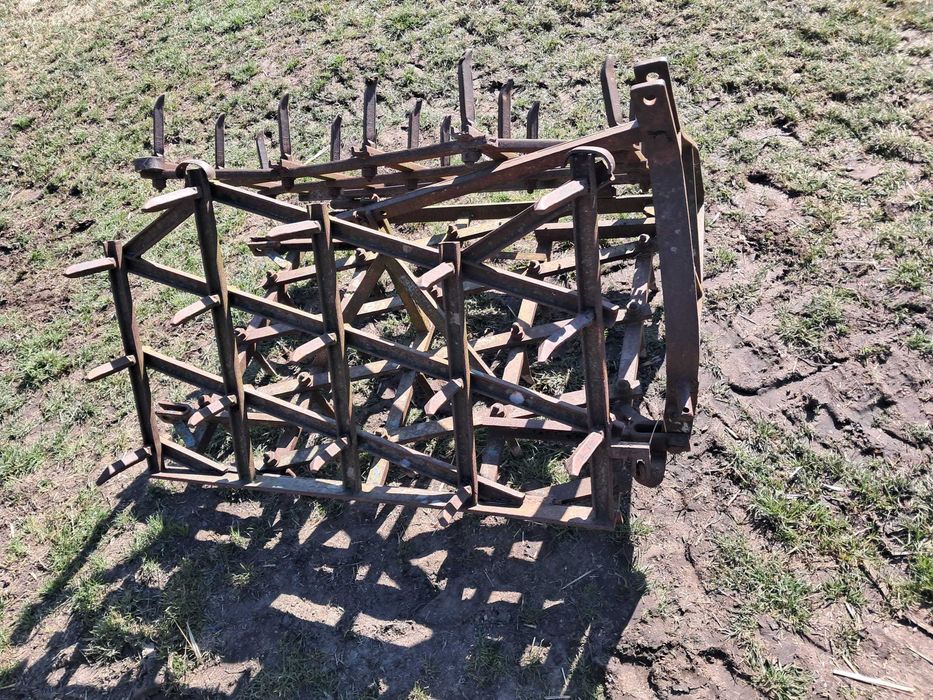 grapa cu colti rabatabila