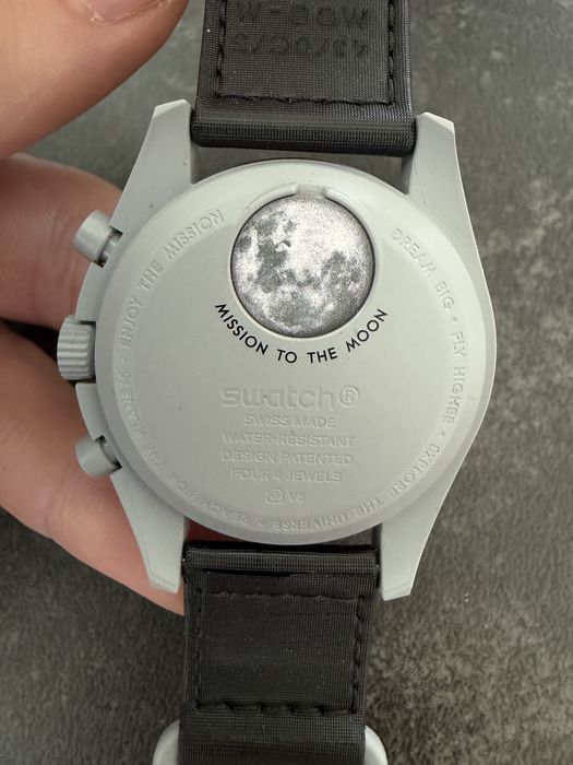 Ceas Omega & Swatch Mission to the Moon