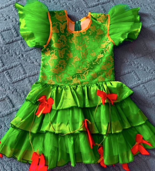 Новое платье на Новый Год размер 30 за 5000