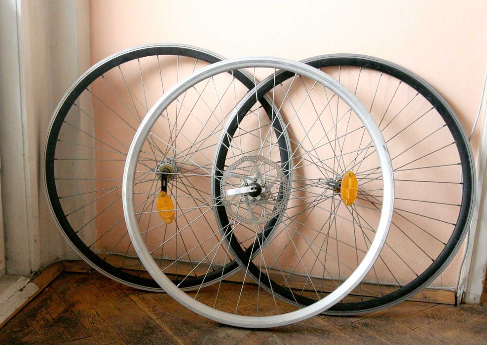 Три броя капли за велосипед, 28", алуминиеви. Коплект и предна с диск.