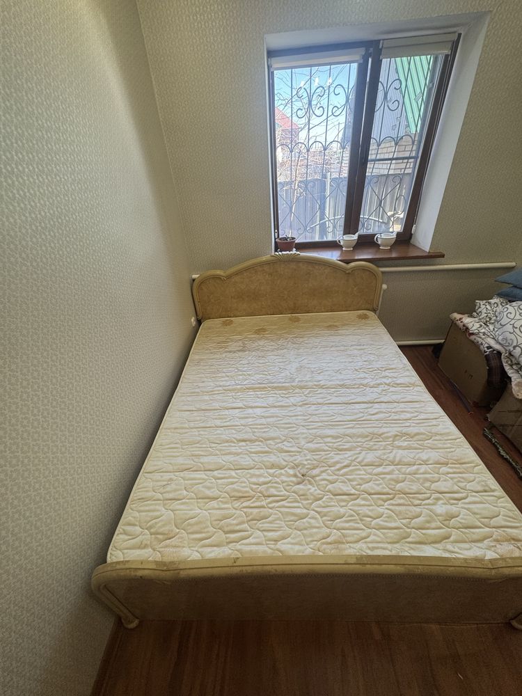 Кровать двухместная