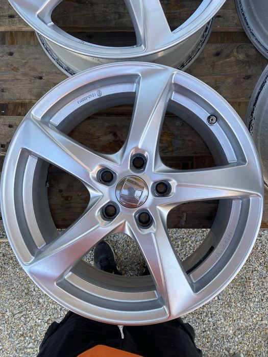 17 цола 5 х 114.3 мм Хонда , Honda CR-V , HR-V , Civic