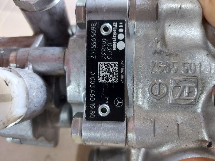 Pompa servodirectie Mercedes Benz A0034601980