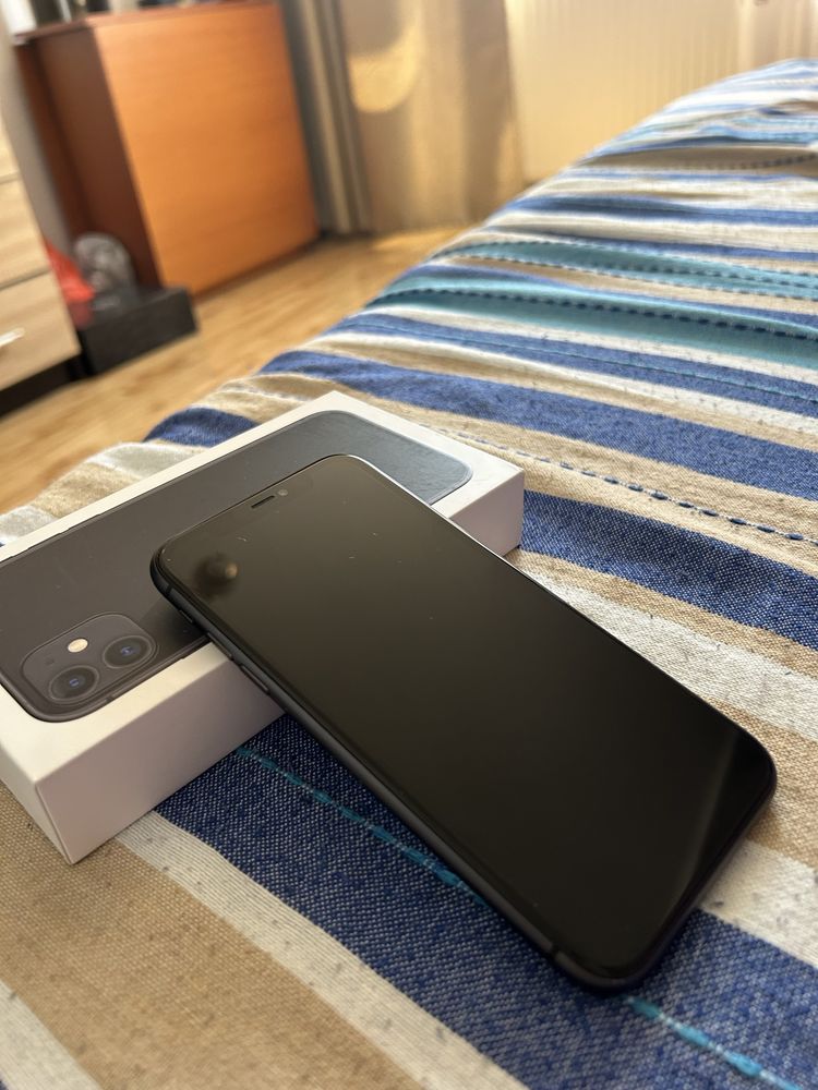 Telefon iPhone 11