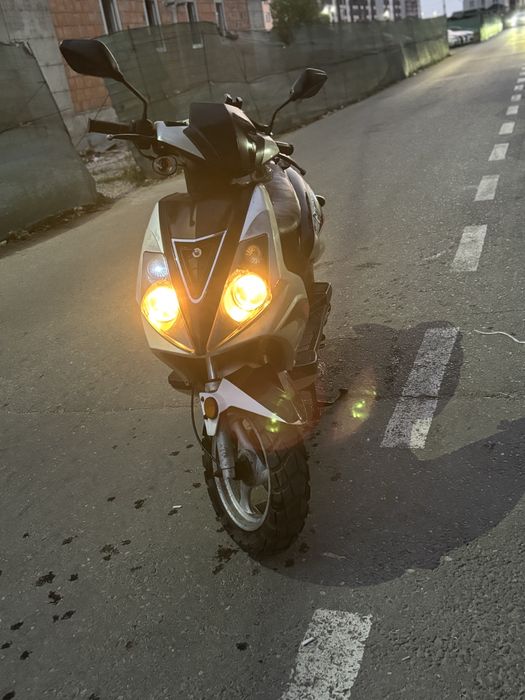 Vand scuter China GY6