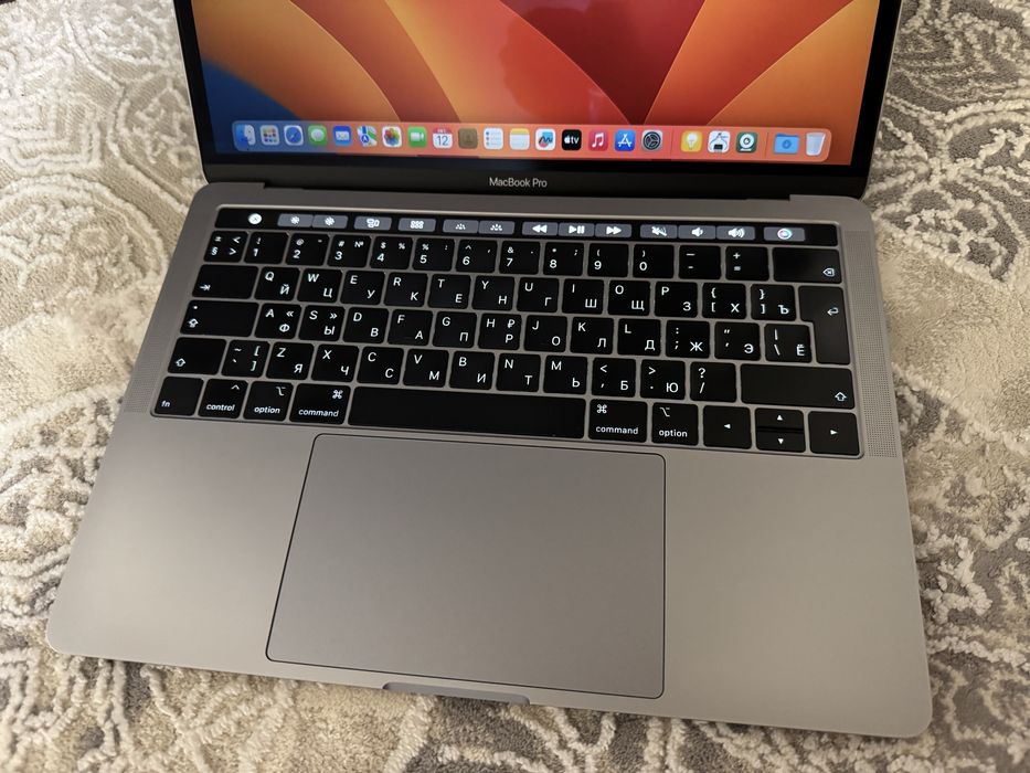 MacBook Pro Touch Bar 2019 EAC в ИДЕАЛЬНОМ состоянии