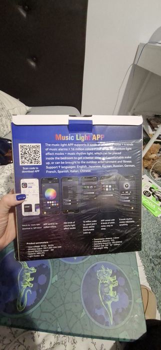 Lampă de veghe multicolora