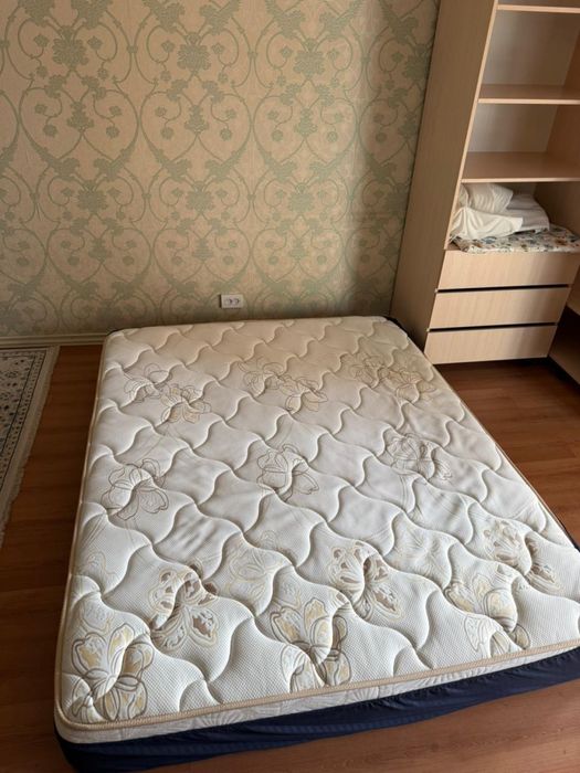 Продам матрас 160*200