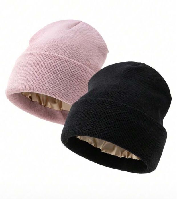 Шапка със сатенена подплата