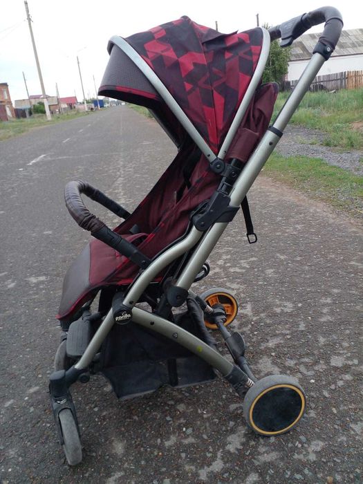 Коляска прогулочная