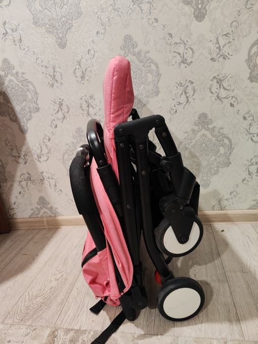 Коляска прогулочная розовая и серая