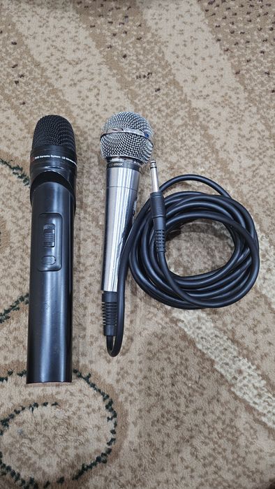 Продам микрофон LG оригинальные