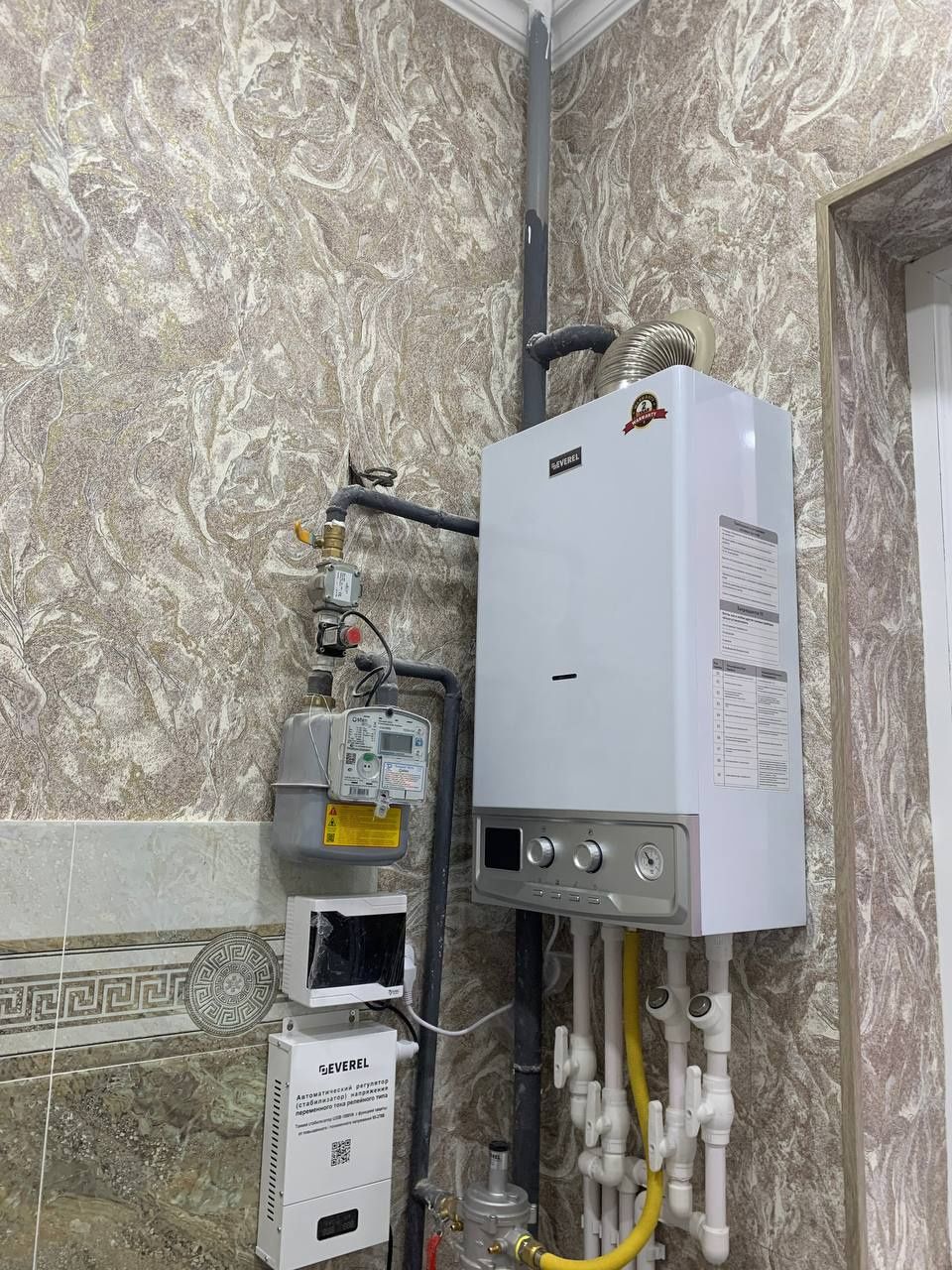 Продаётса  новая кв 2 комнатное квартира