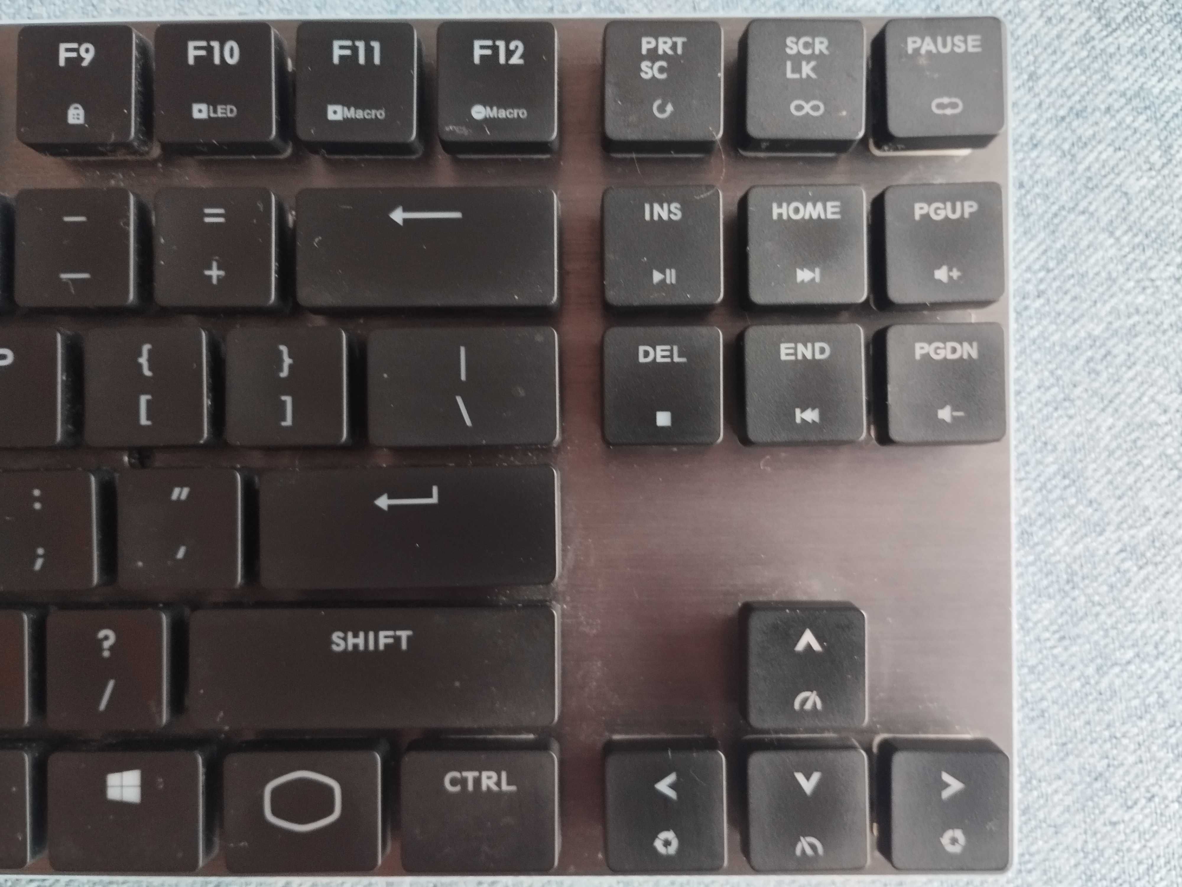 Клавиатура Coolermaster SK630 TKL Low Profile RGB Mechanical Keyboard