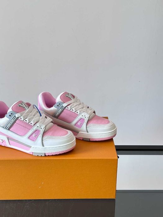 Adidasi Louis Vuitton Trainer Premium