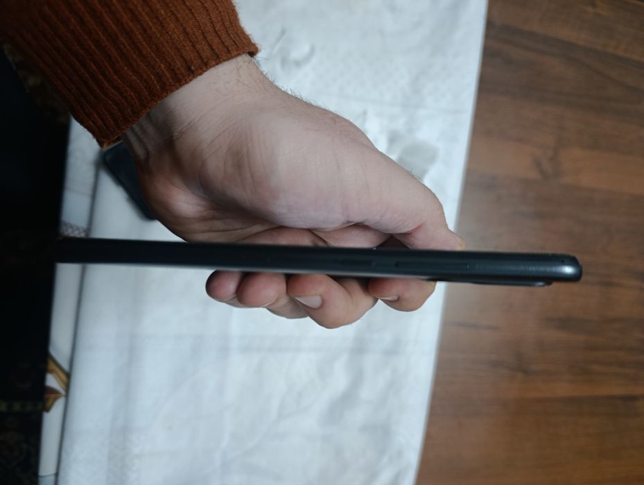 Assalomu aleykum Redmi 10 c 64/4 telfon sotiladi holati ideal