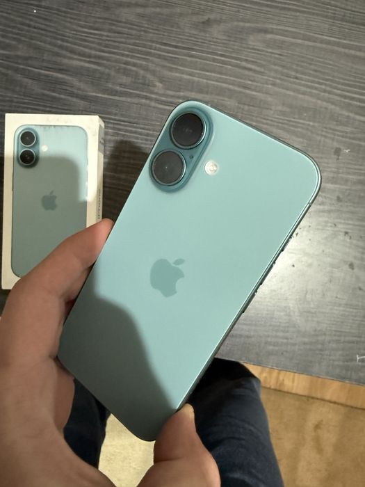 Iphone 16 256gb sim+esim идеальное 100% аккумулятор