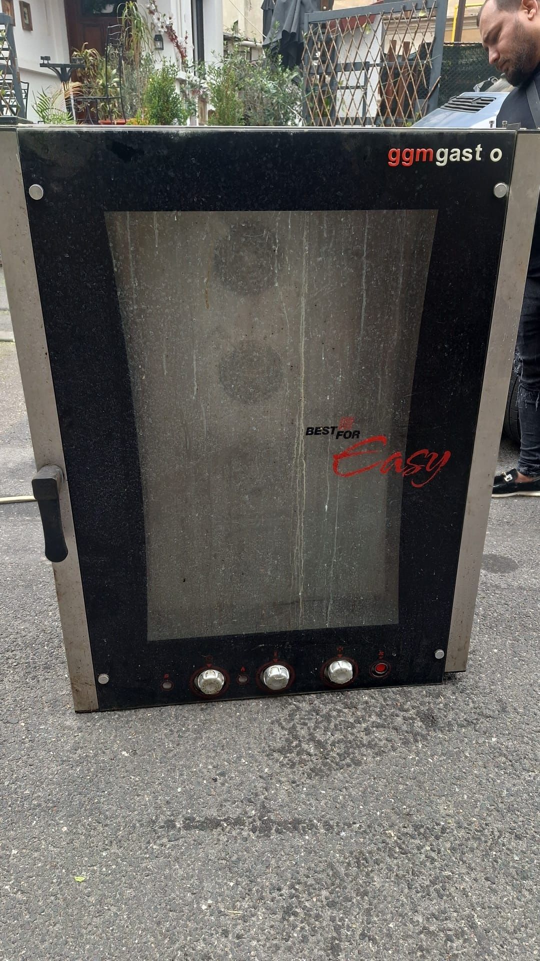 Cuptor pizza electric, la 380v, cu samota, stare buna, 4+4 pizza