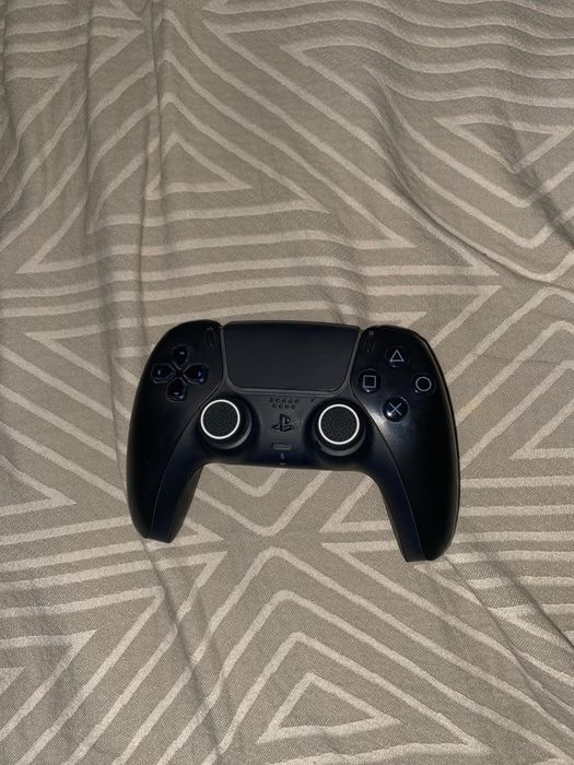 Продам джойстик от пс 5