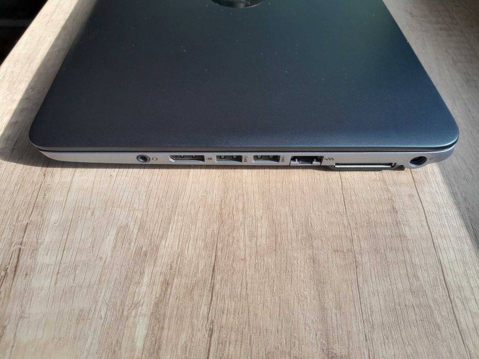 Лаптоп HP EliteBook 802 G2
