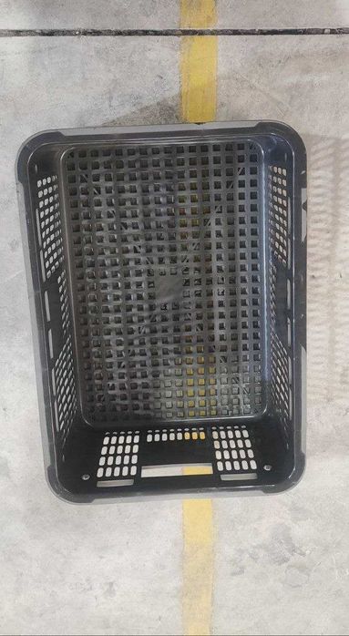 Пластиковые ящики 44×30×18 — в наличии!