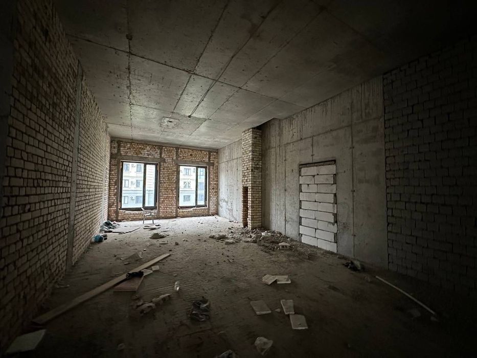 Нежилое помещение в ЖК Мухташам на Алайском 271квм