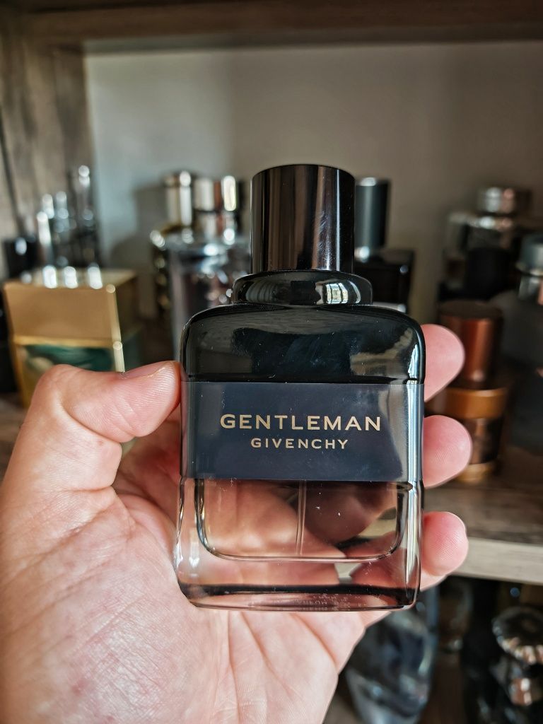 GIVENCHY Gentleman Boisee