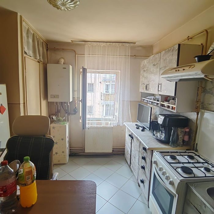 Vand apartament 2 camere zona strand