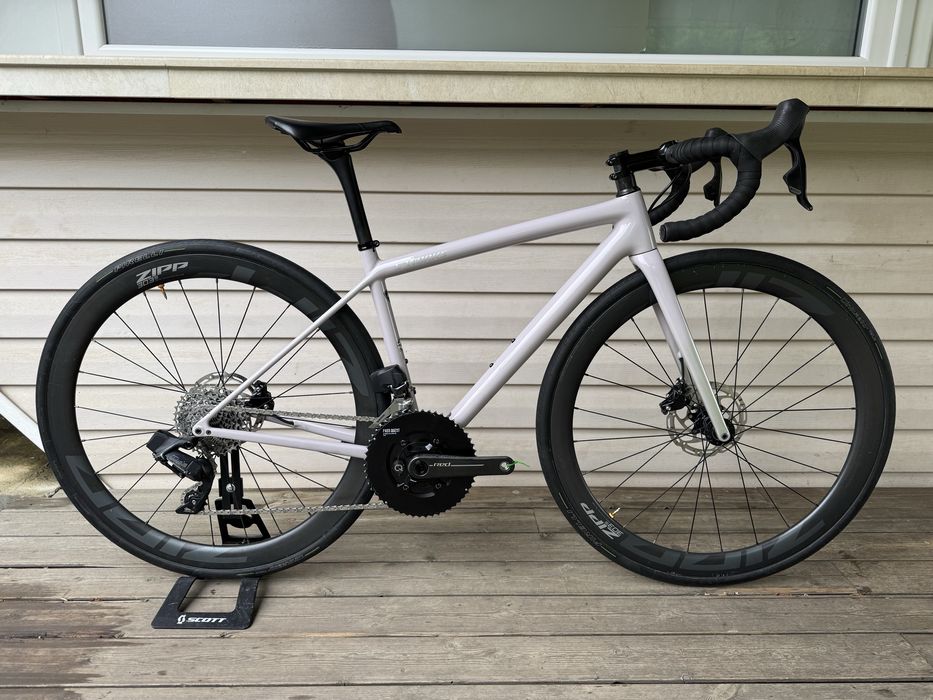 Карбонов велосипед S-Works Aethos