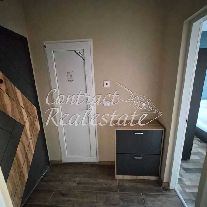 Чисто НОВ Двустаен м-ст Пчелина ! Паркомясто !