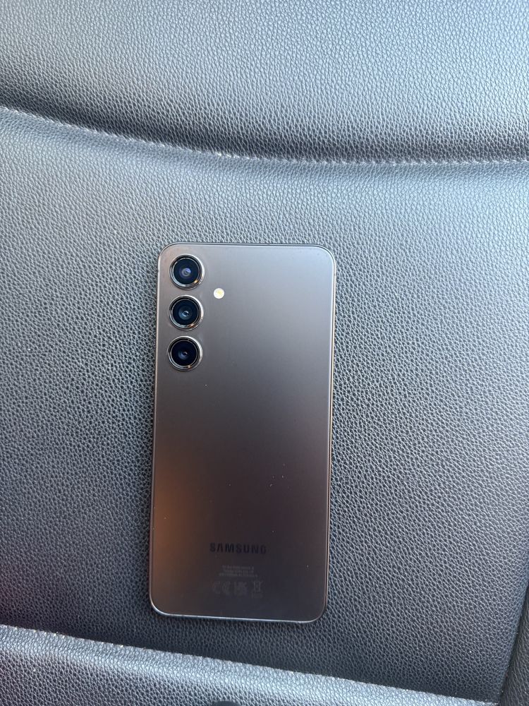 Samsung S24   Plus