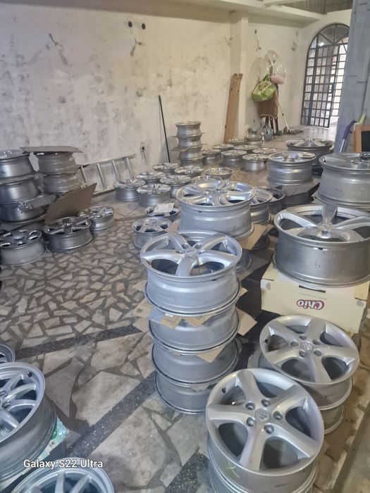 Mitsubishi 16 цола Honda Accord 2 комплекта  Оригинал Carisma  Galand