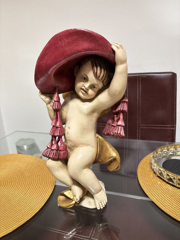 Statuie din lemn