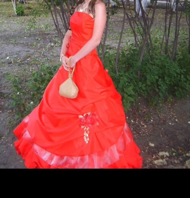 Продам платье