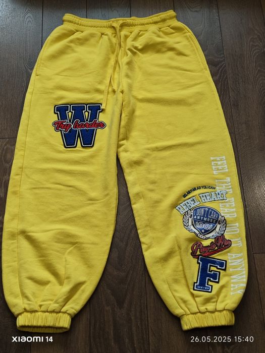 Нови долнища Bershka