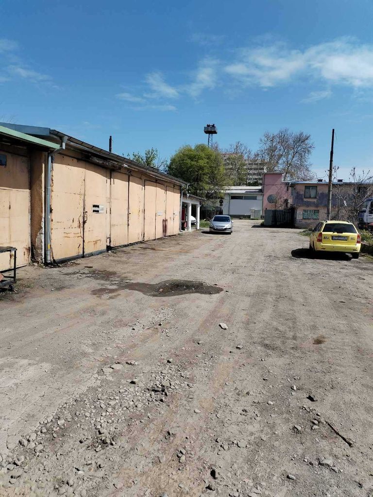 Дава се под наем Склад в Стара Загора, Индустриална зона - запад - 8059 кв.м за 8000 € - Снимка #2
