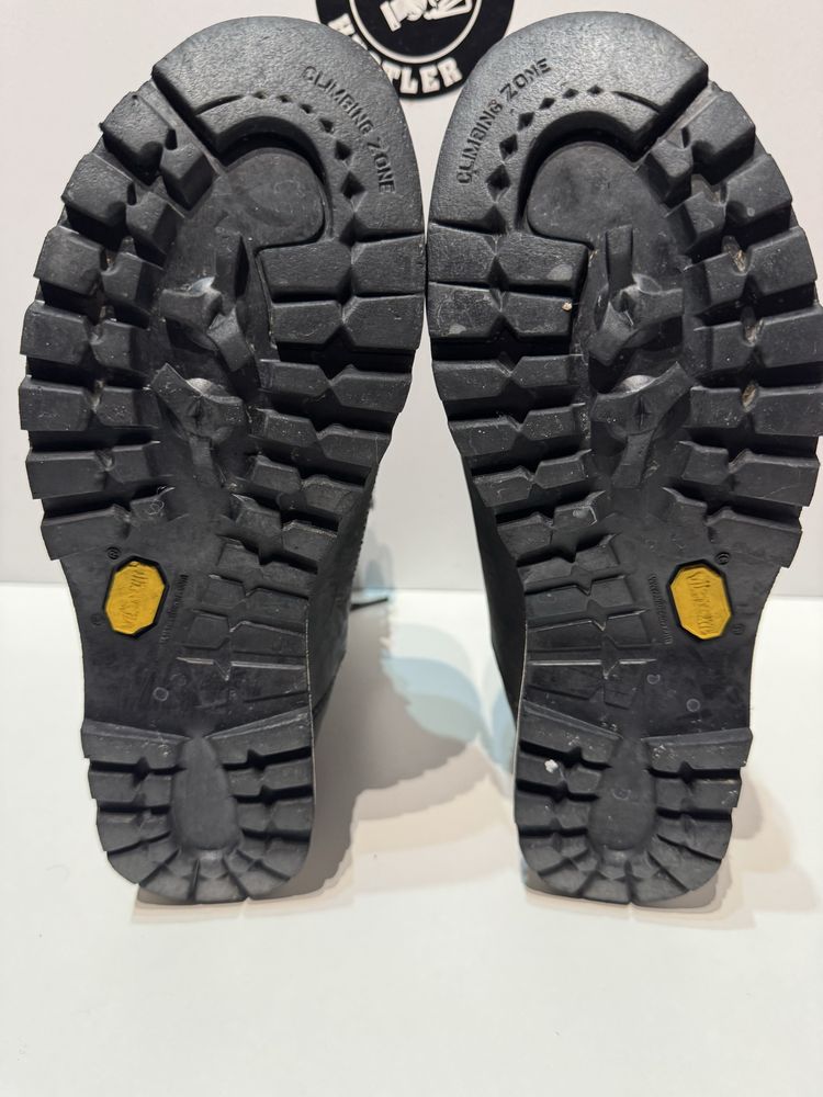 Туристически обувки LOWA TEREK GORE-TEX .Номер 37