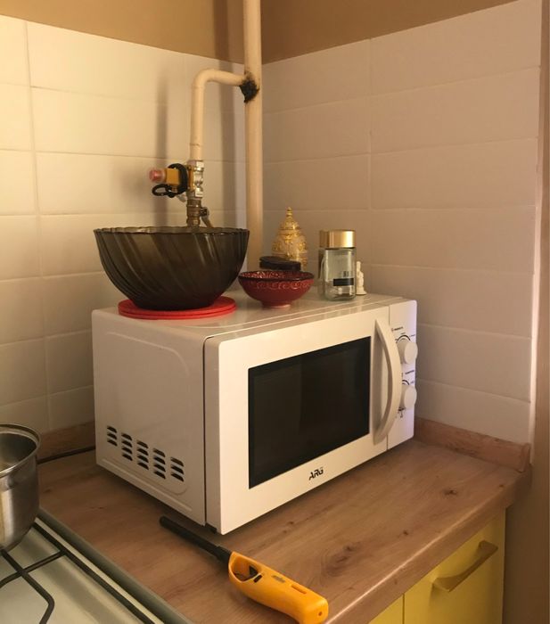 Продам микроволновую печь